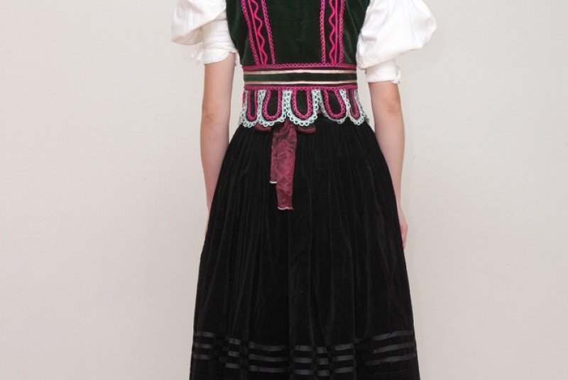 Ženský kroj / Ženský kroj - Vyšná Slaná - foto