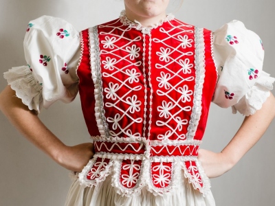 Ženský kroj - Rejdová